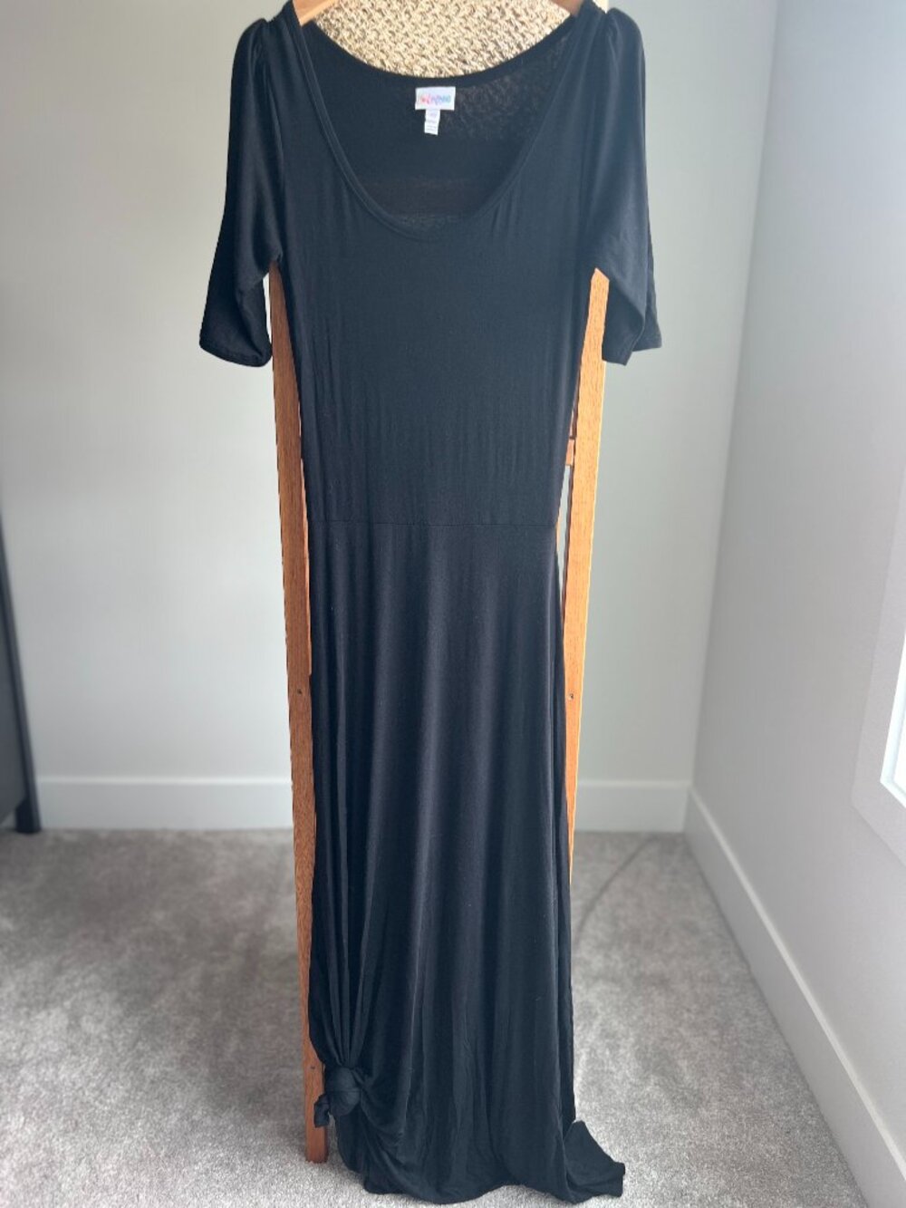 LuLaRoe Black Half-Sleeve Stretchy Maxi Dress